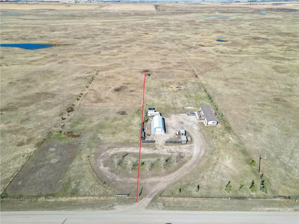 232080 Range Road 250 Rural Wheatland County AB T1P1J6