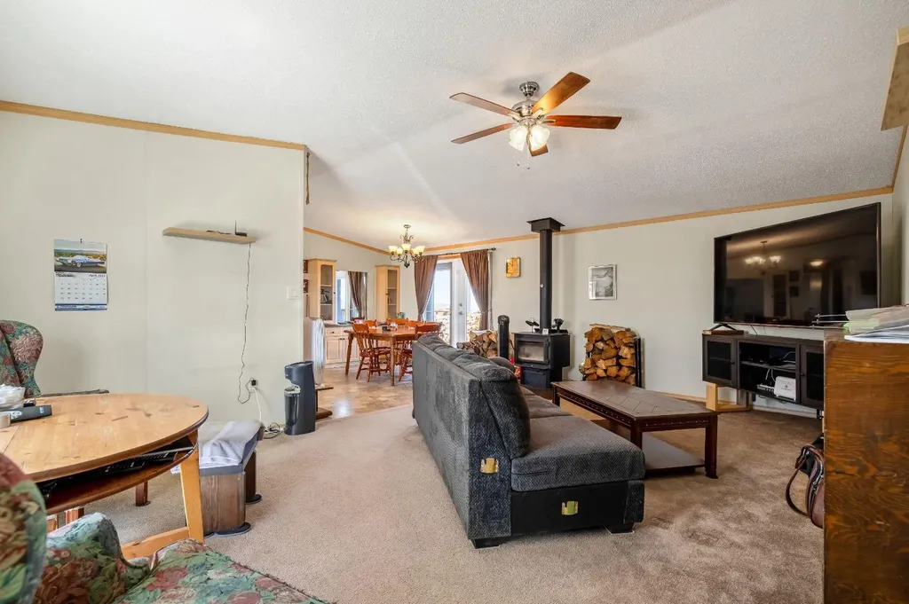 232080 Range Road 250 Rural Wheatland County AB T1P1J6