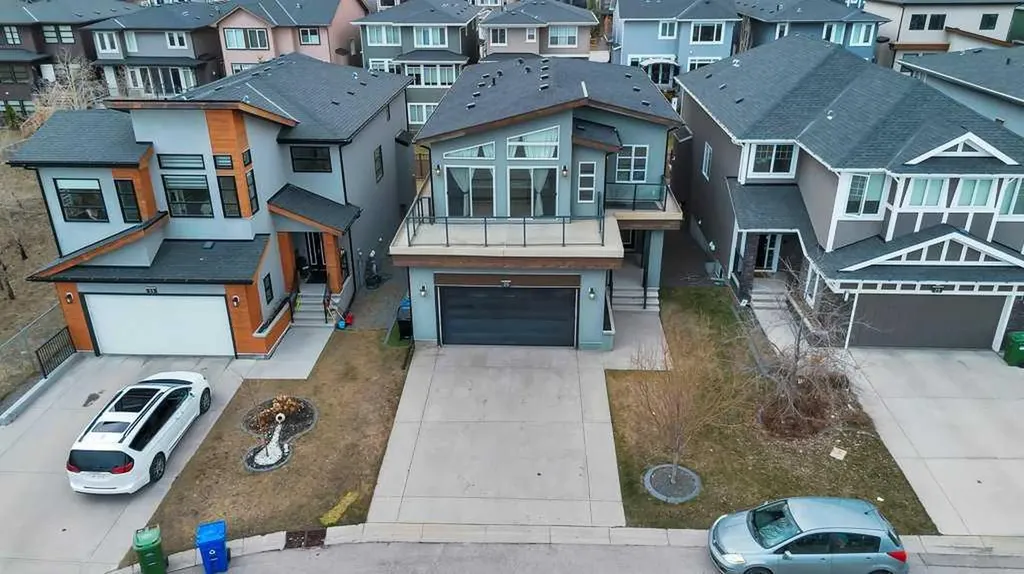 29 Aspen Summit Point SW Calgary AB T3H 0V9