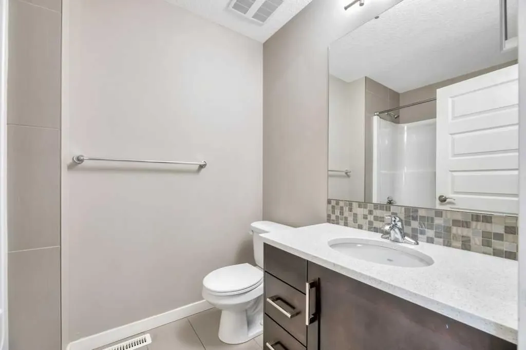 29 Aspen Summit Point SW Calgary AB T3H 0V9