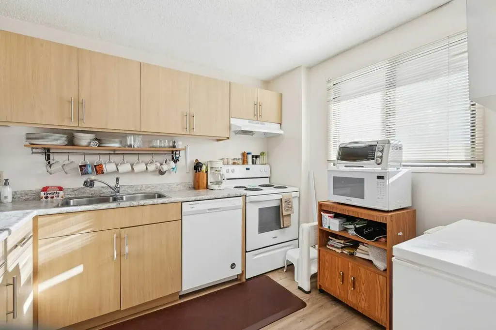 924 14 Avenue SW Calgary AB T2R 0N7