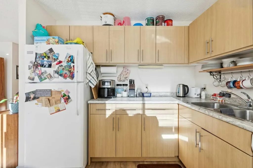 924 14 Avenue SW Calgary AB T2R 0N7