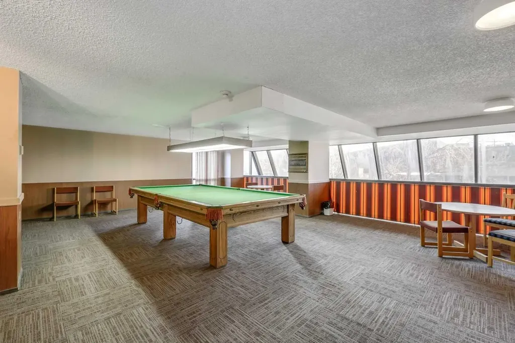 924 14 Avenue SW Calgary AB T2R 0N7