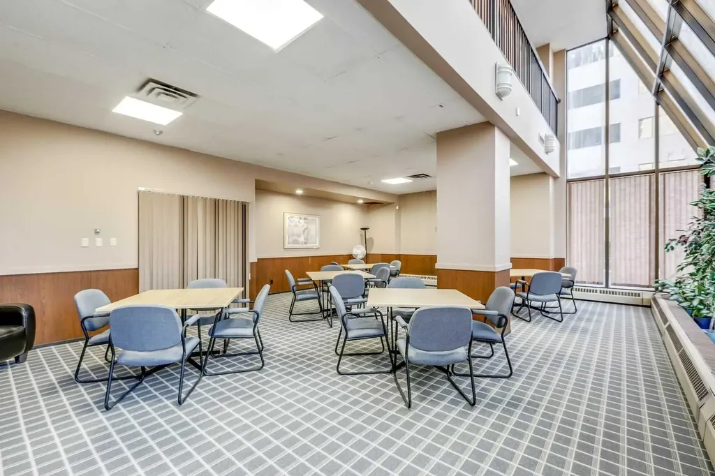 924 14 Avenue SW Calgary AB T2R 0N7