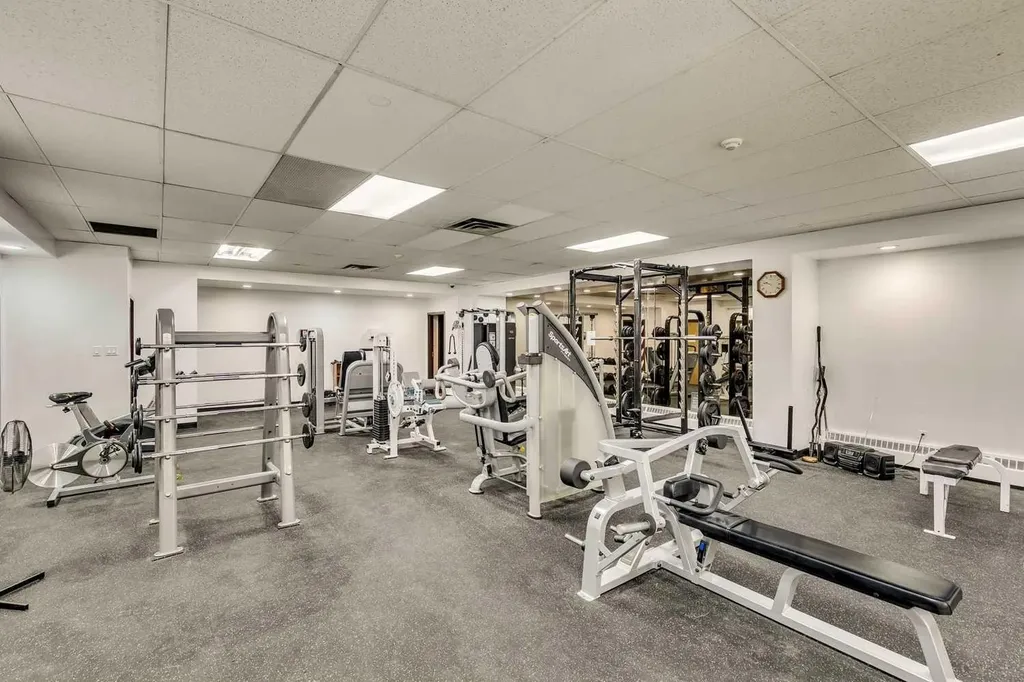 924 14 Avenue SW Calgary AB T2R 0N7