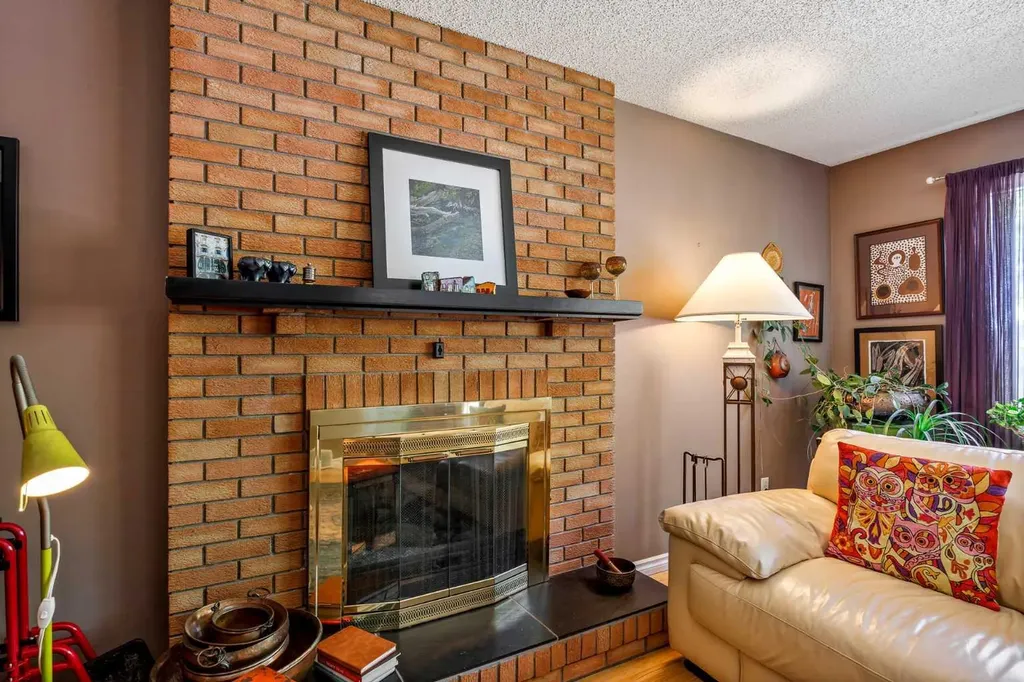 5 Fraser Road SE Calgary AB T2H 1E4