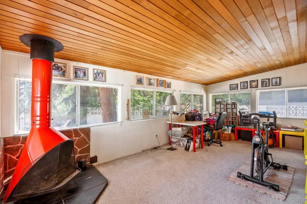 5 Fraser Road SE Calgary AB T2H 1E4