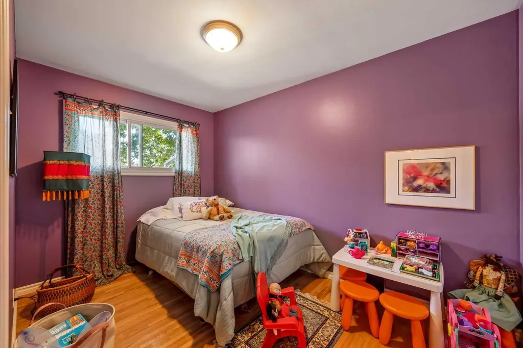 5 Fraser Road SE Calgary AB T2H 1E4