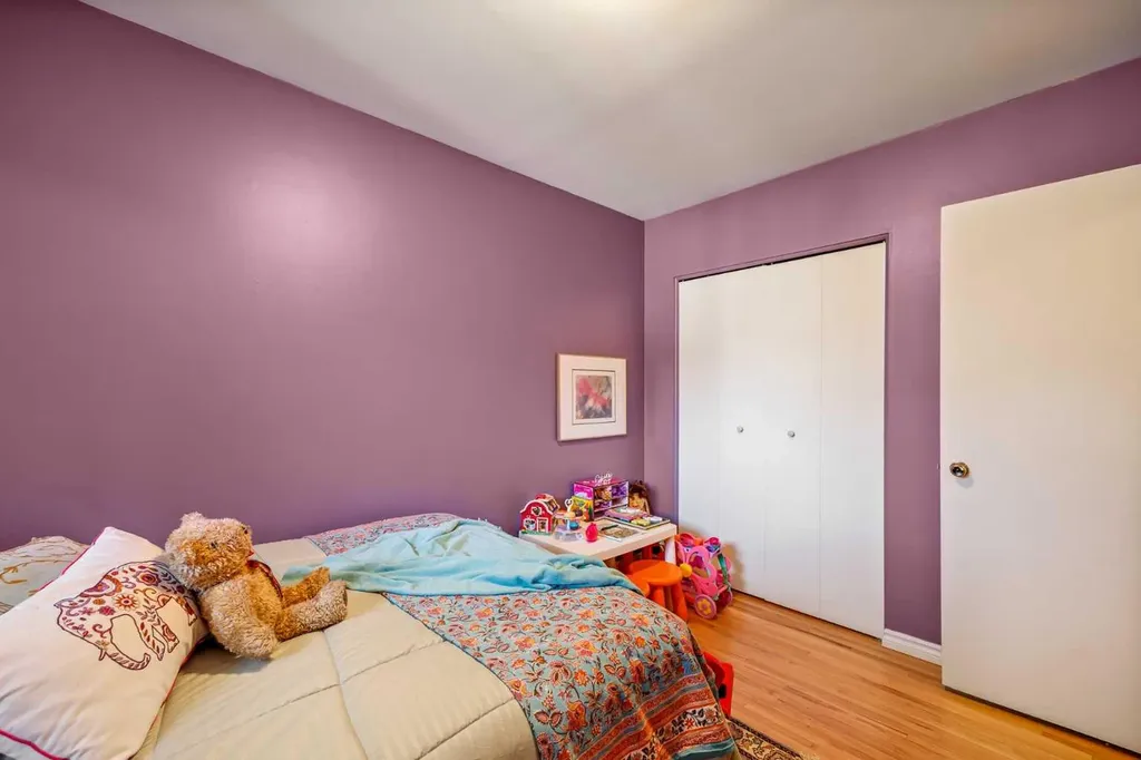 5 Fraser Road SE Calgary AB T2H 1E4