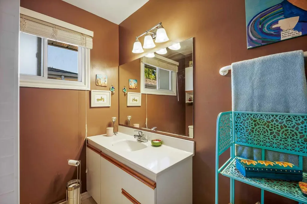 5 Fraser Road SE Calgary AB T2H 1E4