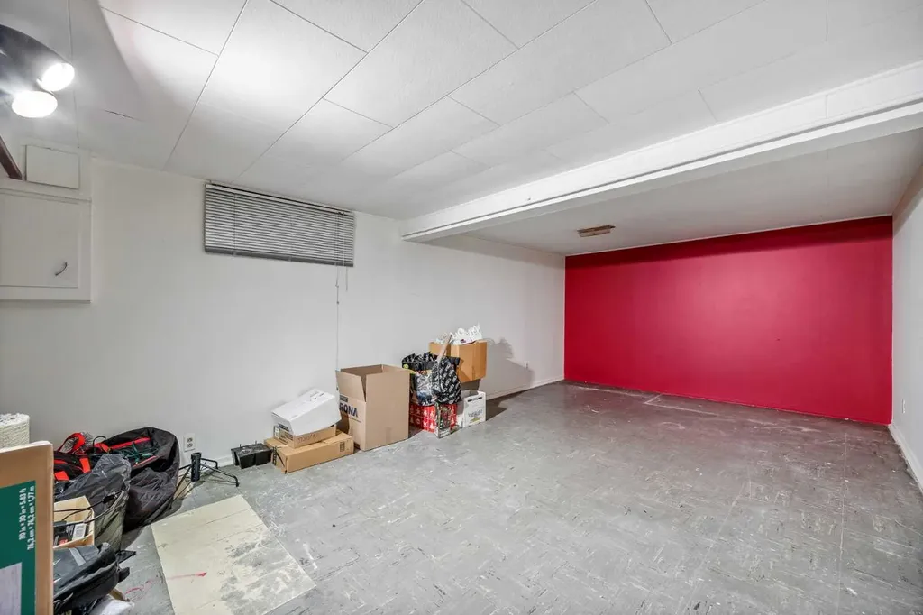 5 Fraser Road SE Calgary AB T2H 1E4