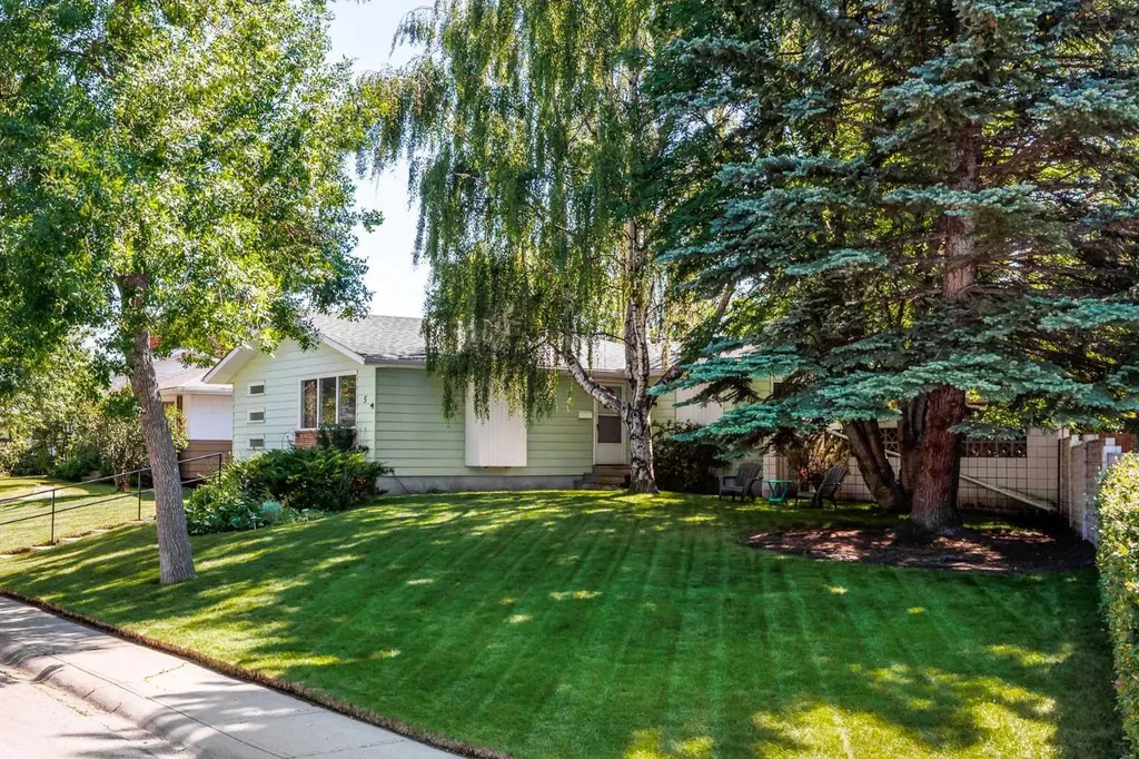 5 Fraser Road SE Calgary AB T2H 1E4