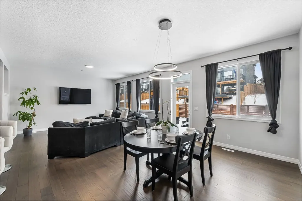 308 Lucas Way NW Calgary AB T3P 0R5