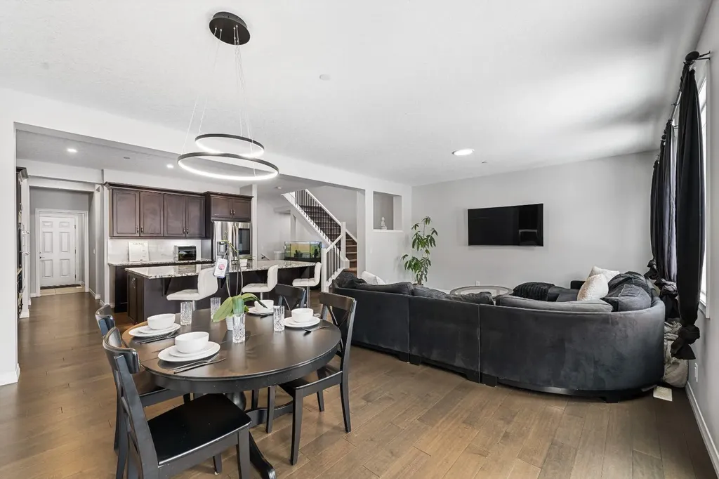 308 Lucas Way NW Calgary AB T3P 0R5