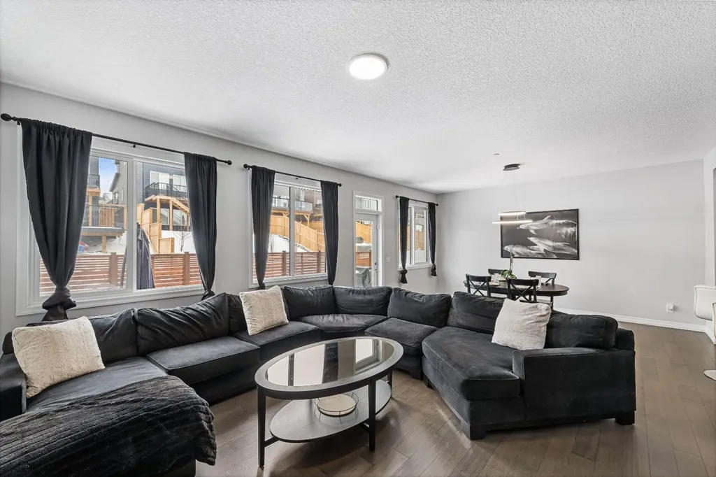 308 Lucas Way NW Calgary AB T3P 0R5