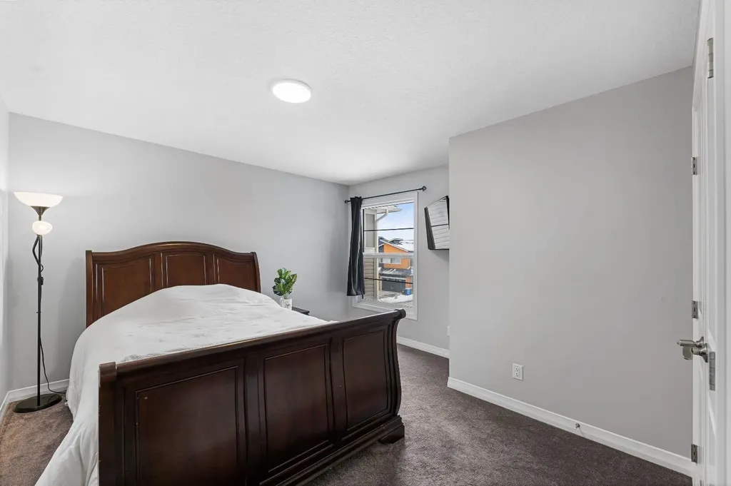 308 Lucas Way NW Calgary AB T3P 0R5
