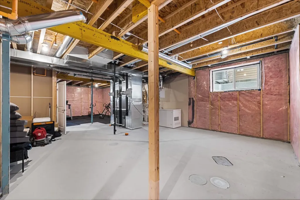 308 Lucas Way NW Calgary AB T3P 0R5