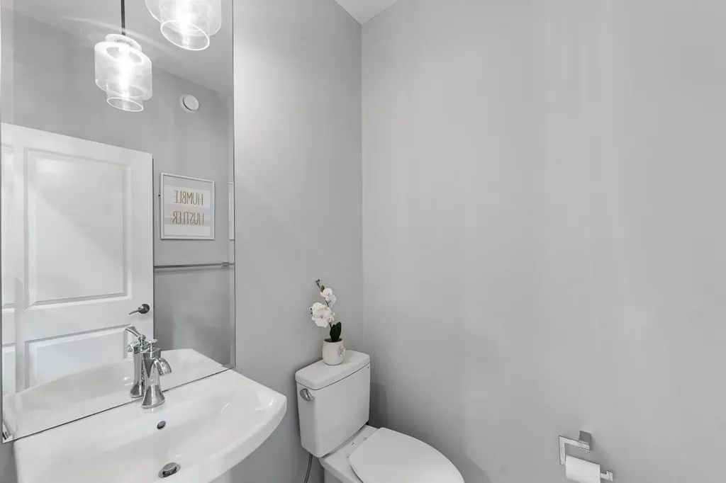 308 Lucas Way NW Calgary AB T3P 0R5