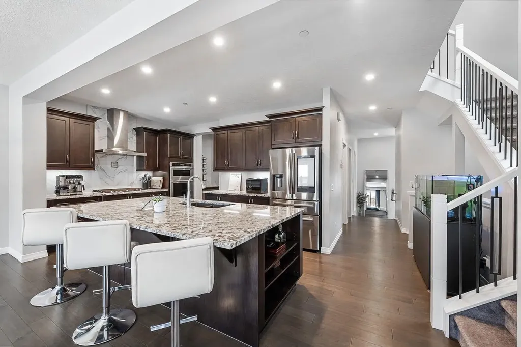 308 Lucas Way NW Calgary AB T3P 0R5