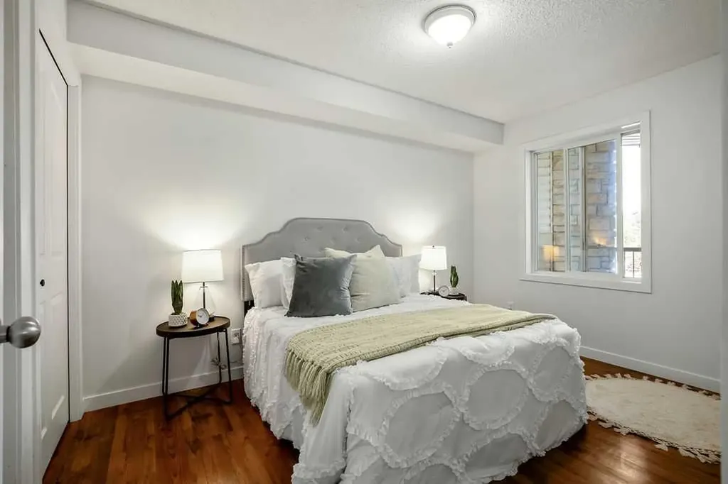 2395 Eversyde Avenue SW Calgary AB T2Y 0B4