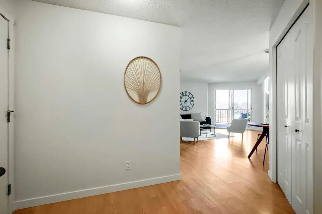 2395 Eversyde Avenue SW Calgary AB T2Y 0B4