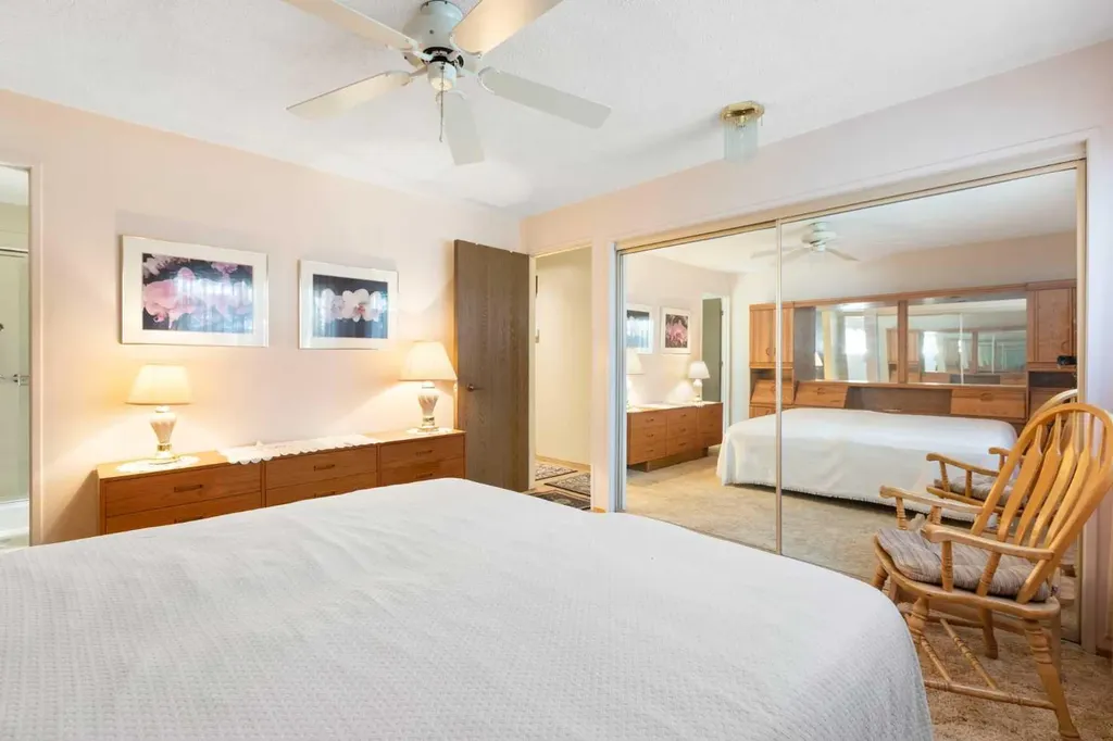 243 Radcliffe Place SE Calgary AB T2A 6M9