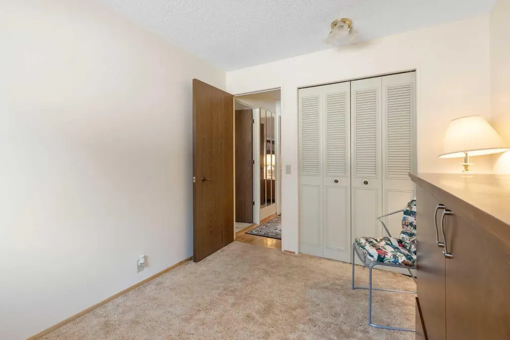 243 Radcliffe Place SE Calgary AB T2A 6M9