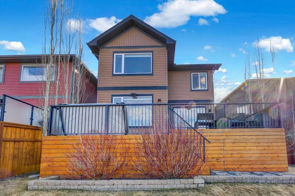 142 Fireside Bend Cochrane AB T4C0V5