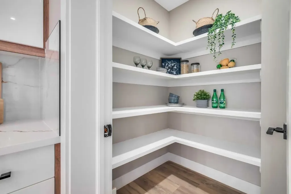 198 Panamount Villas NW Calgary AB T3K 6K2