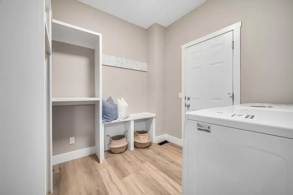 198 Panamount Villas NW Calgary AB T3K 6K2
