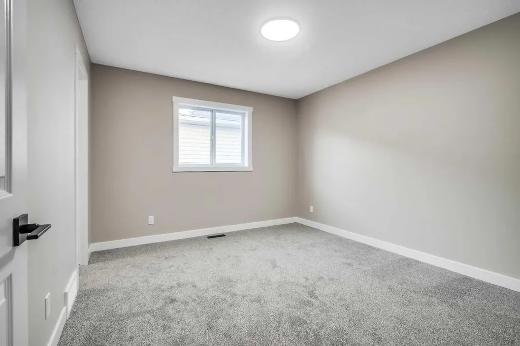 198 Panamount Villas NW Calgary AB T3K 6K2