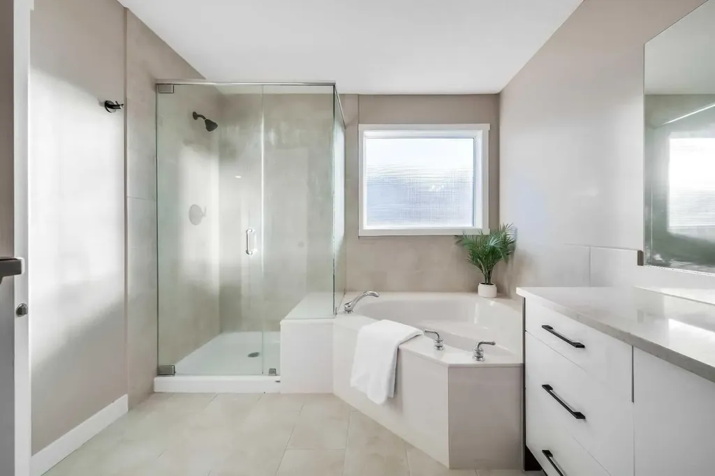 198 Panamount Villas NW Calgary AB T3K 6K2
