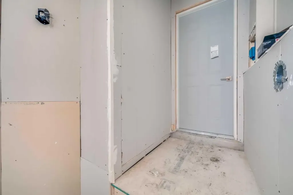 198 Panamount Villas NW Calgary AB T3K 6K2