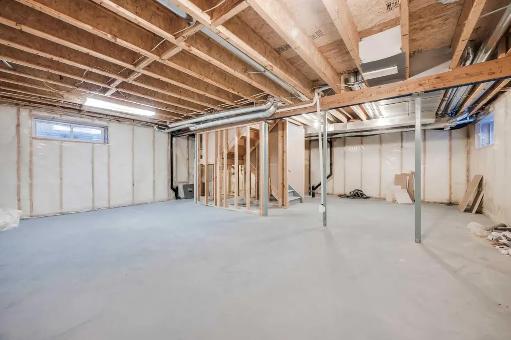 198 Panamount Villas NW Calgary AB T3K 6K2