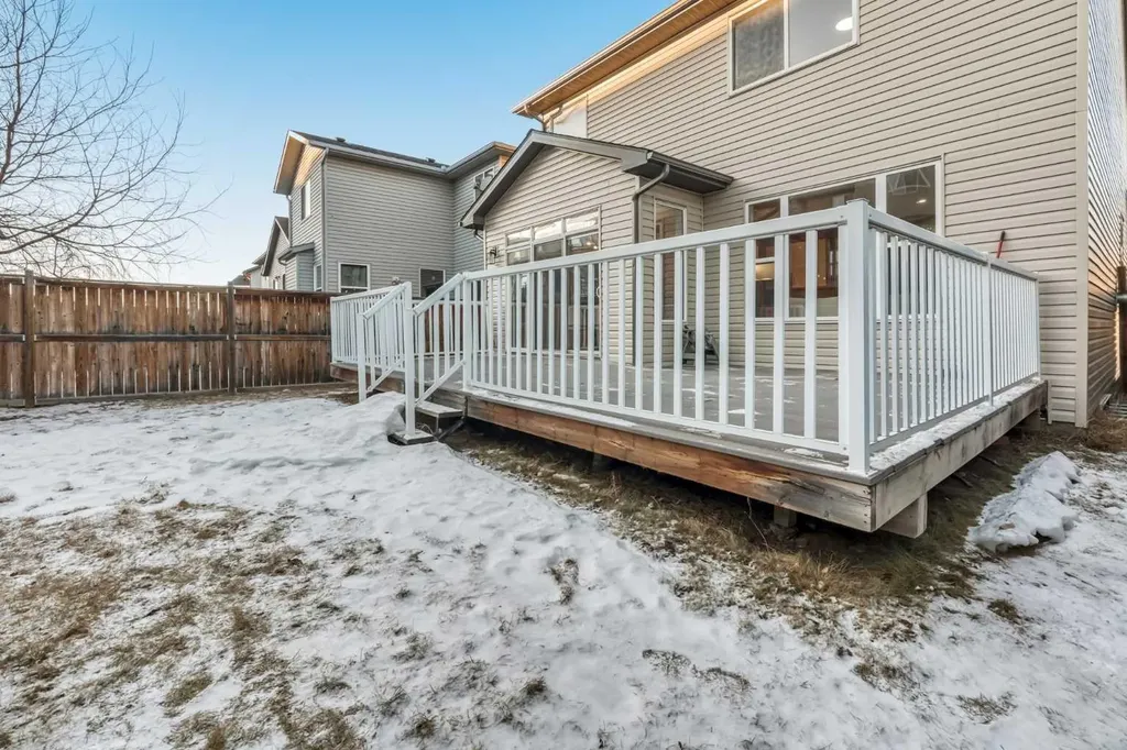 198 Panamount Villas NW Calgary AB T3K 6K2