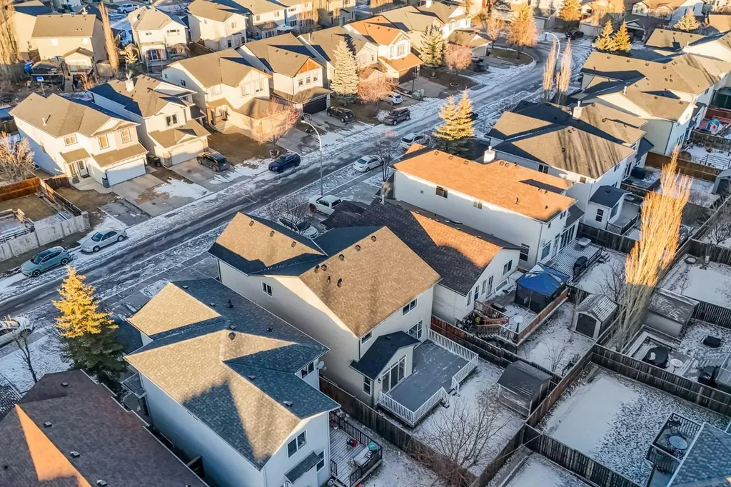 198 Panamount Villas NW Calgary AB T3K 6K2