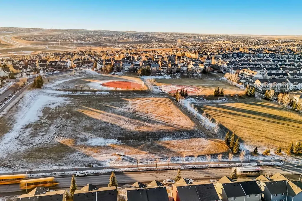 198 Panamount Villas NW Calgary AB T3K 6K2