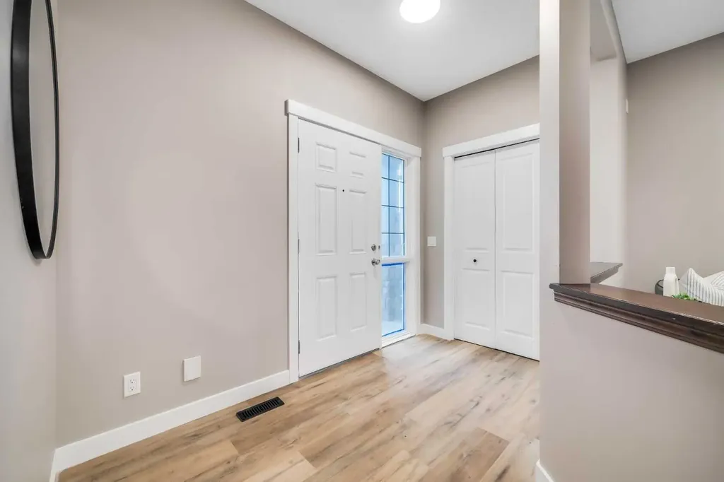 198 Panamount Villas NW Calgary AB T3K 6K2