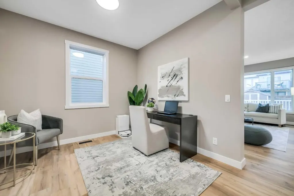 198 Panamount Villas NW Calgary AB T3K 6K2