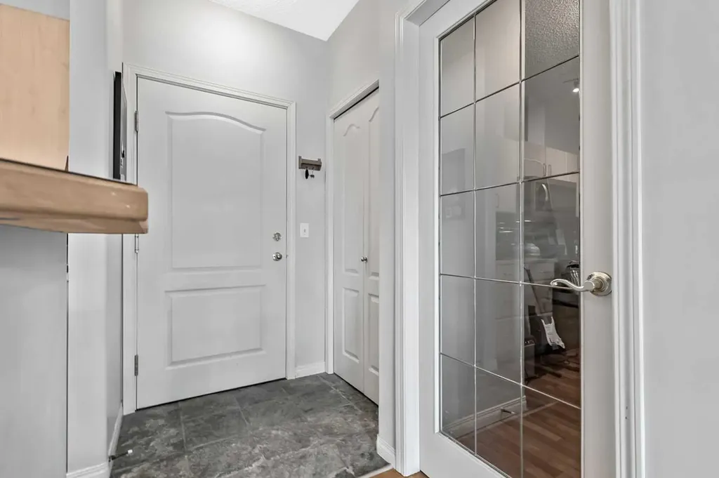 1026 12 Avenue SW Calgary AB T2R 0J6