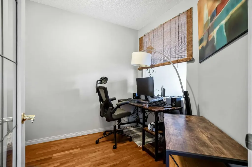 1026 12 Avenue SW Calgary AB T2R 0J6