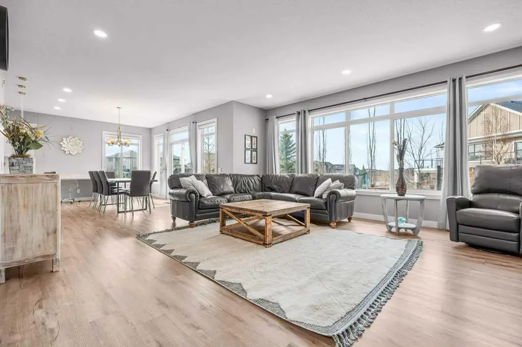 471 Canals Boulevard SW Airdrie AB T4B 0K1