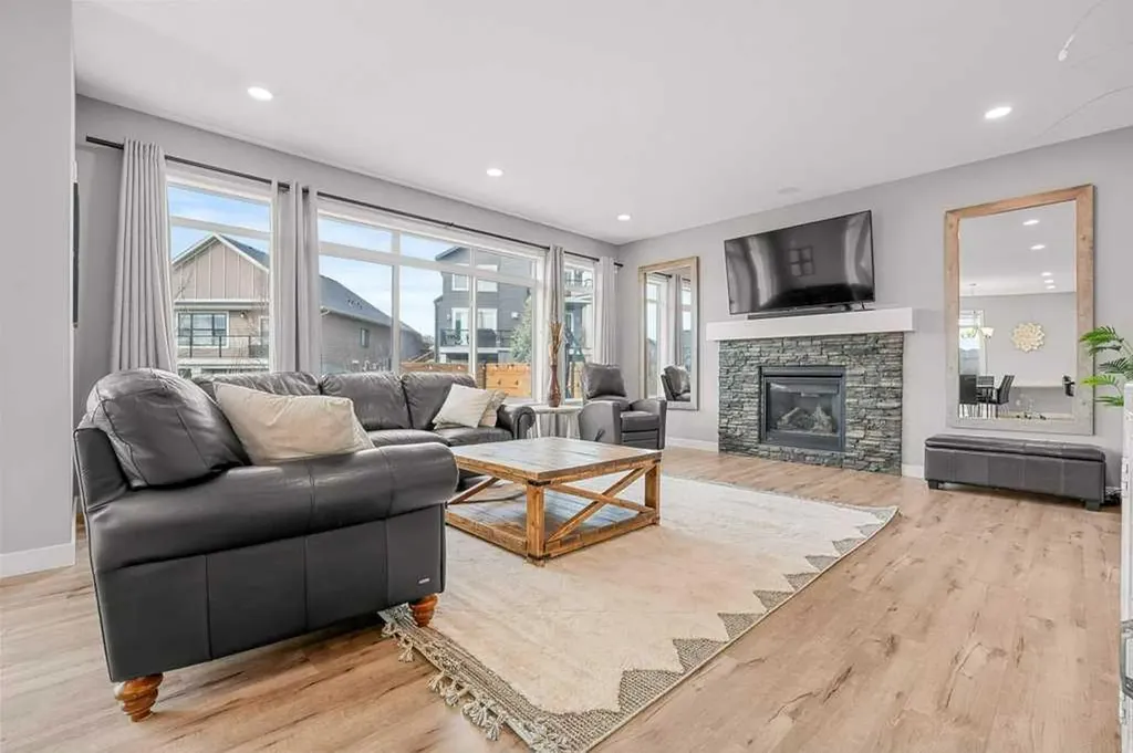 471 Canals Boulevard SW Airdrie AB T4B 0K1