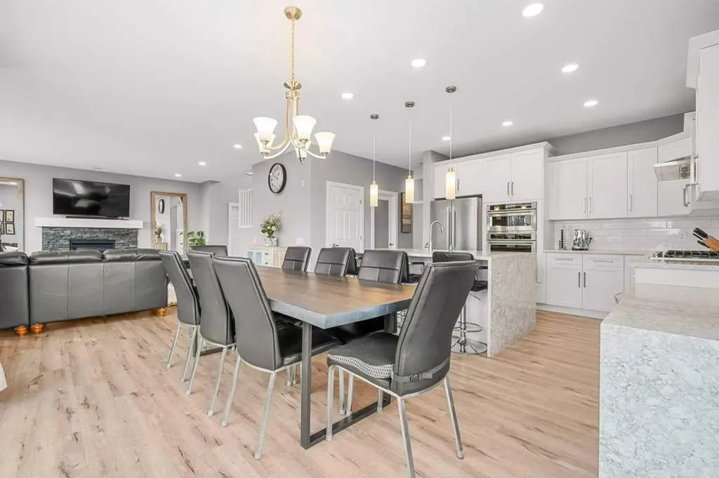 471 Canals Boulevard SW Airdrie AB T4B 0K1