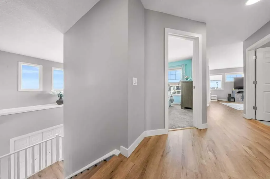 471 Canals Boulevard SW Airdrie AB T4B 0K1