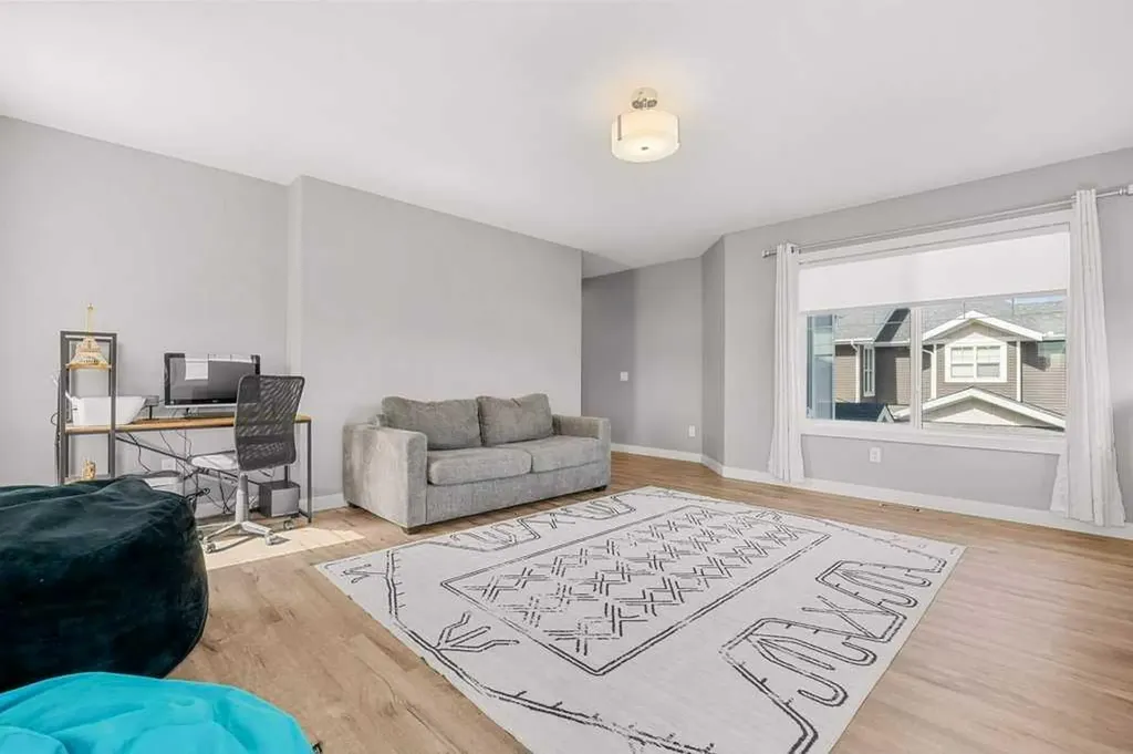 471 Canals Boulevard SW Airdrie AB T4B 0K1