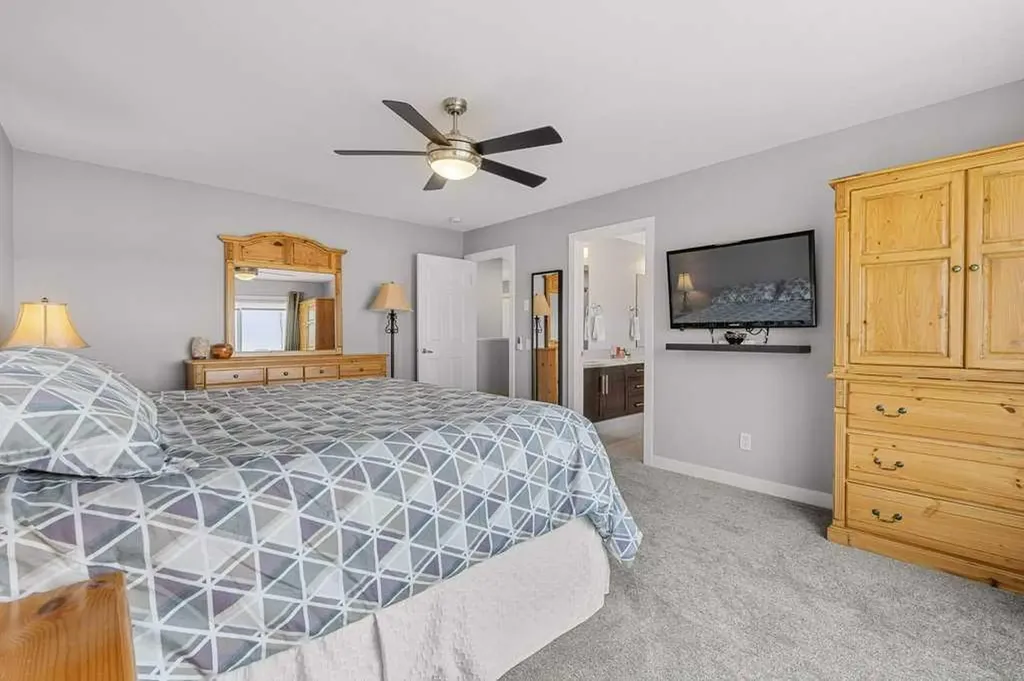 471 Canals Boulevard SW Airdrie AB T4B 0K1