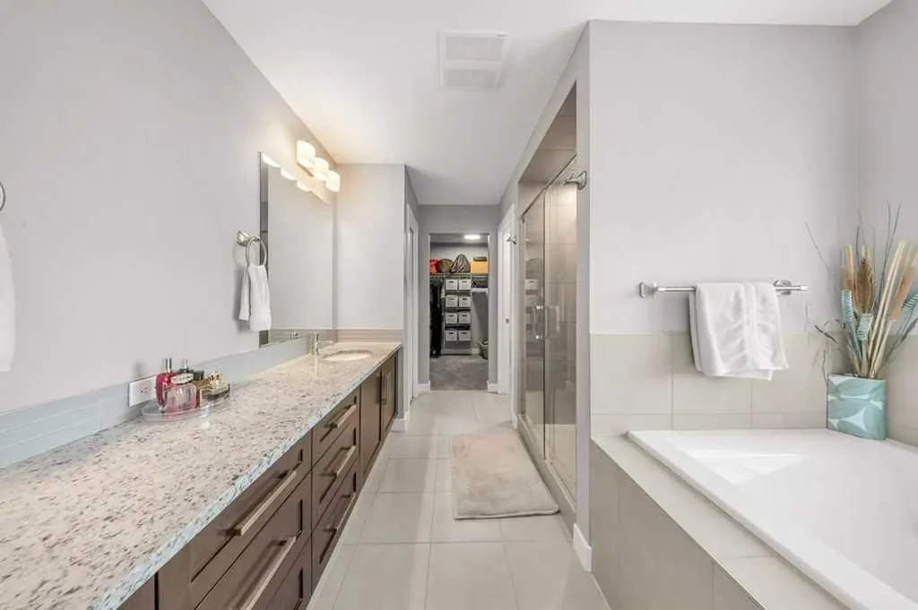 471 Canals Boulevard SW Airdrie AB T4B 0K1
