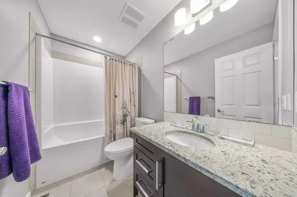 471 Canals Boulevard SW Airdrie AB T4B 0K1