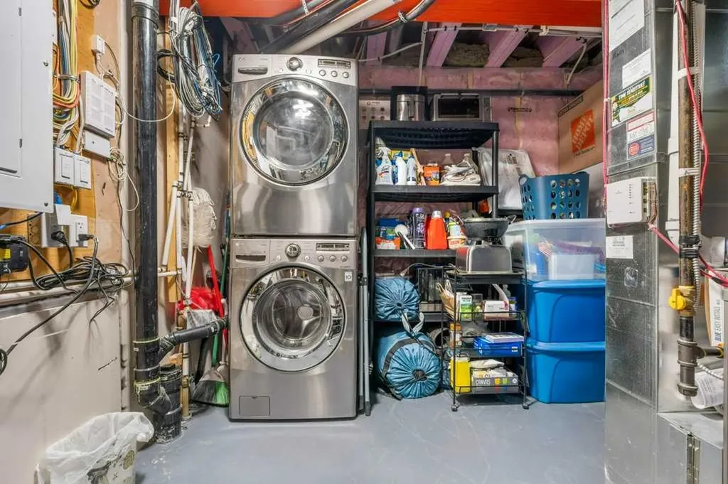 471 Canals Boulevard SW Airdrie AB T4B 0K1